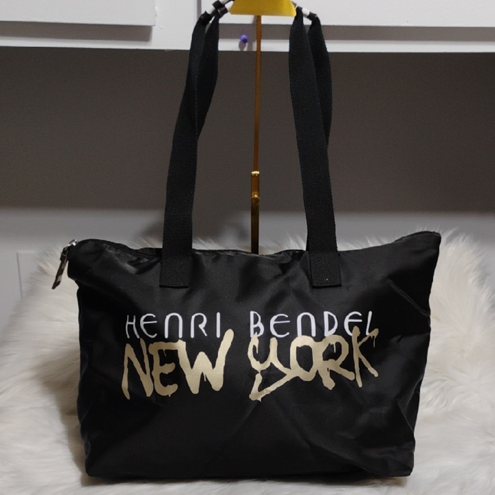 SALE! Henri Bendel Black & Gold Graffiti New York Nylon Like New Tote